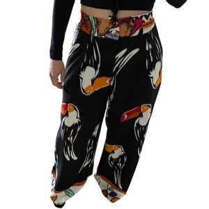 Black Toucan Print Women's Pants